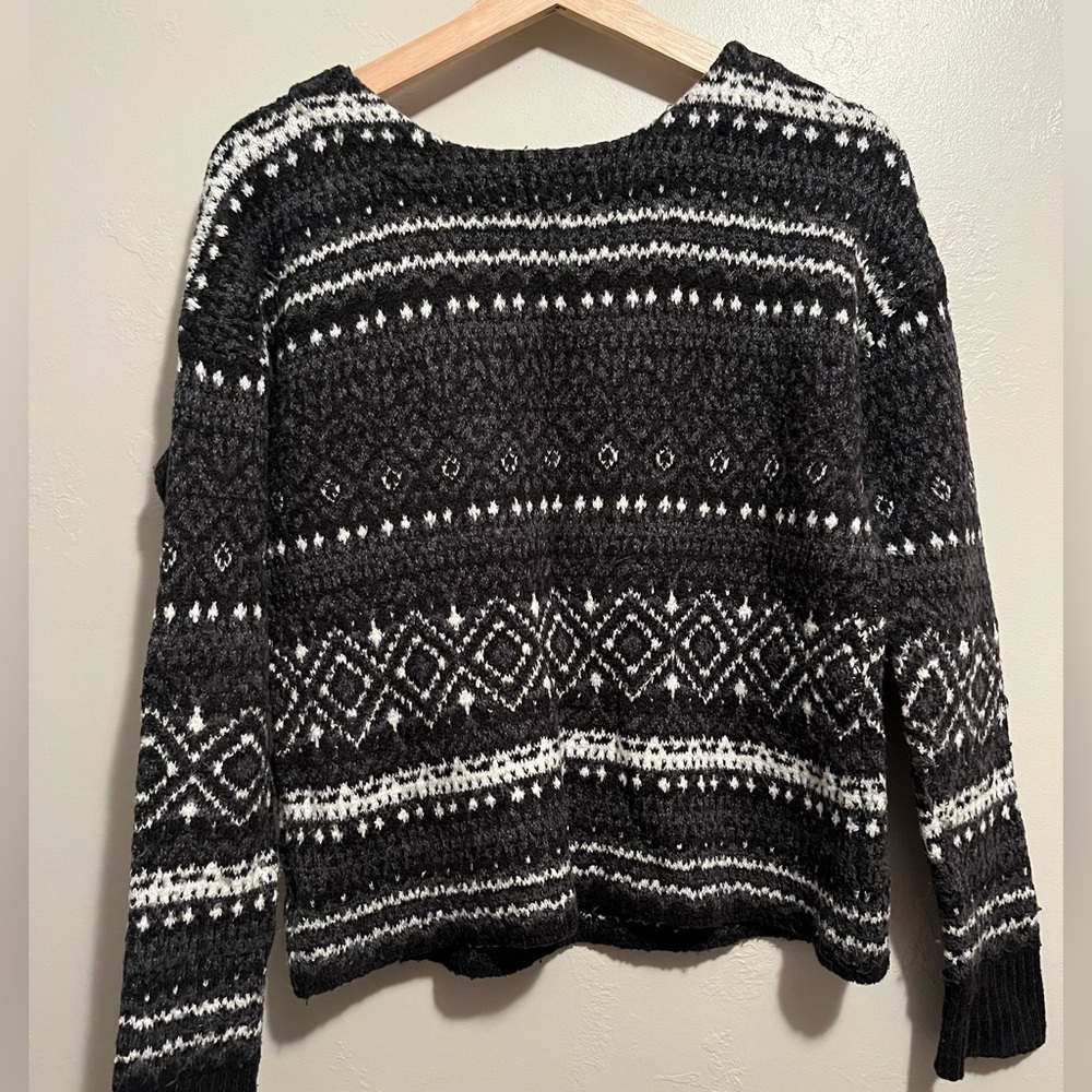 American Eagle Outfitters Isle Soft Sweater - Picture 7 of 8